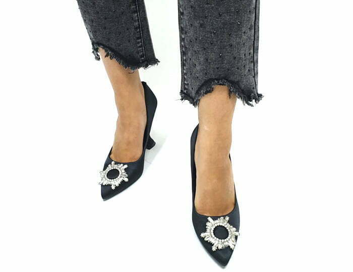 נעלי עקב לנשים – דגם עומר – שחור.