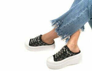 נעלי סניקרס גבוהות נשים