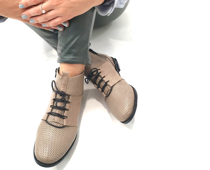 מגפונים לנשים - דגם טליס בצבע בז-נעלי נשים OUTLET - חורף