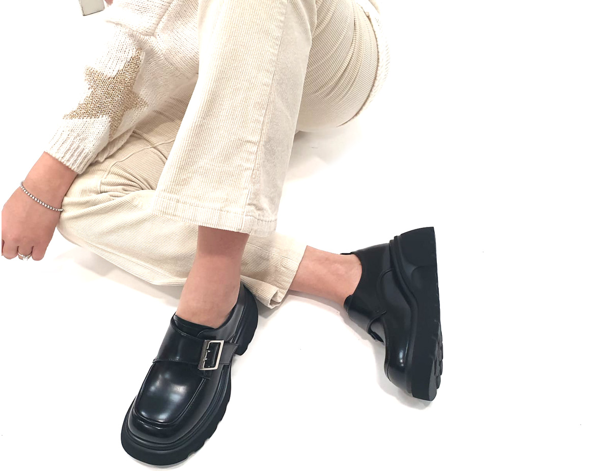 נעלי מוקסין לנשים - דגם הדר שחור-הנעליים שלנו