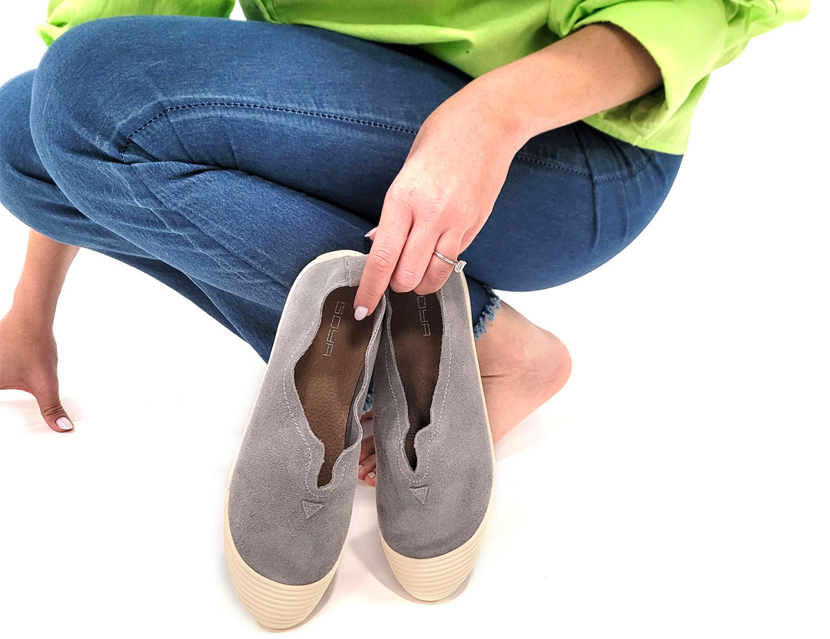סניקרס לנשים - דגם סנדרה-נעליים שטוחות לנשים